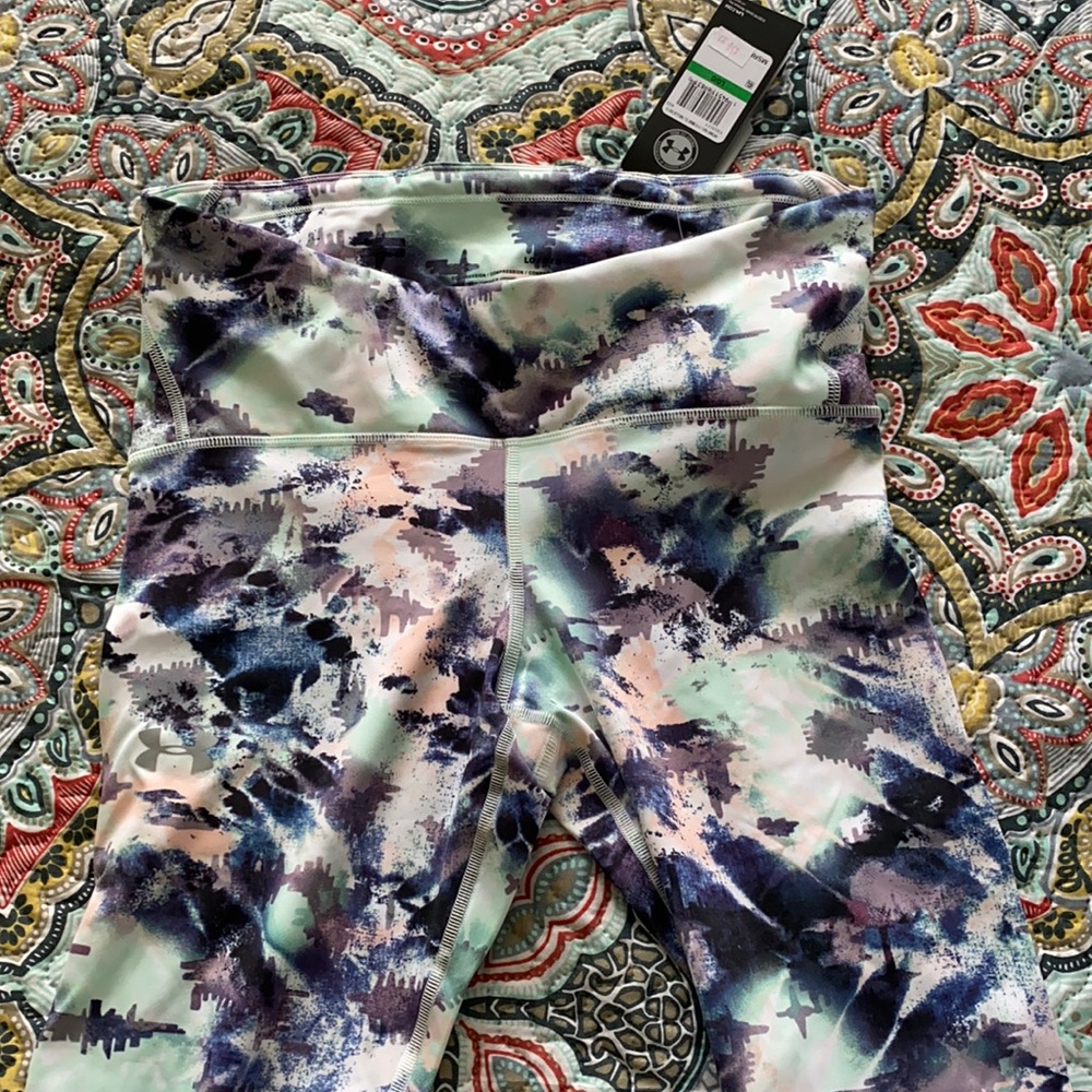 Under Armour HeatGear leggings sz large